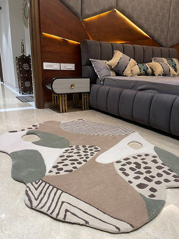 Handmade Carpets for Living Room Bedroom & Hall in irregular shape and design.